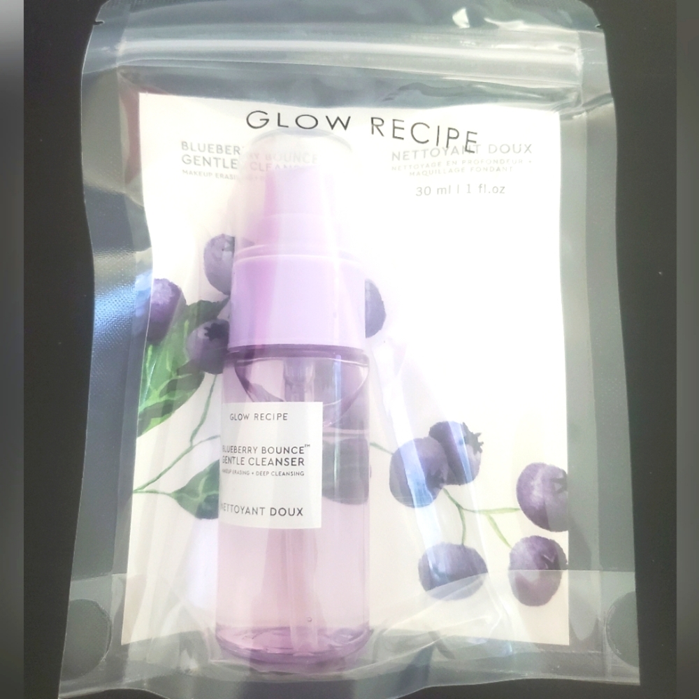 Glow Recipe Blueberry Cleanser